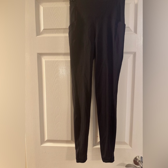 Lululemon Swift Speed High-Rise Tight 28" Size 4. Worn once. Excellent condition - Picture 8 of 14